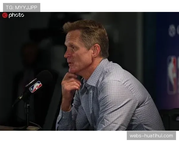 科尔启用双向合同球员补深度 攻防转换与体能补位成团队价值体现 科尔启用双向合同球员补深度 攻防转换与体能补位成团队价值体现